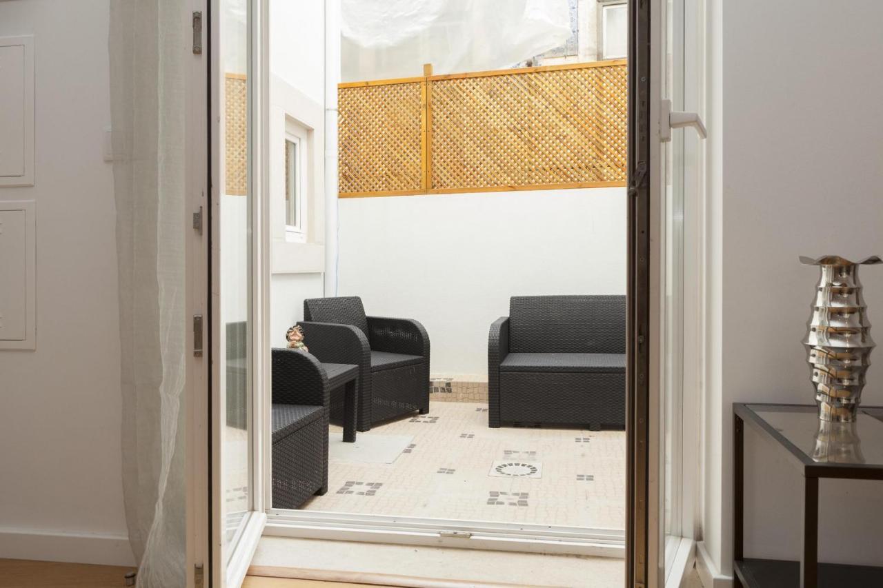 Downtown Blue Terrace By Homing Apartment Lisbon Bagian luar foto